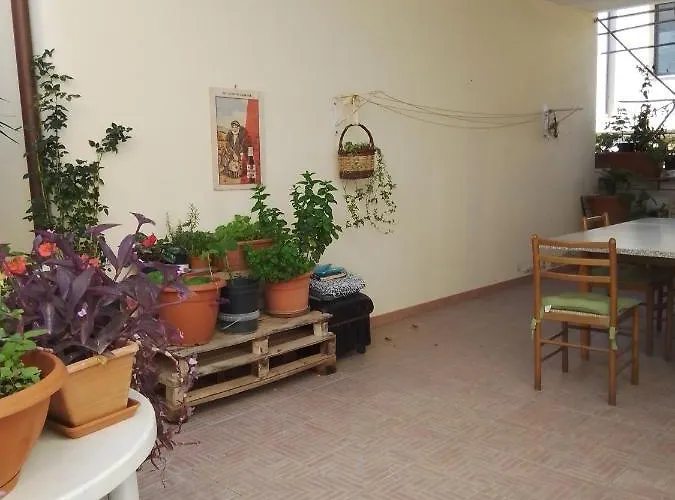 Konukevi Vivere In Famiglia Orosei