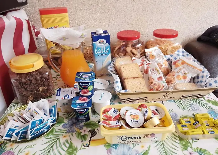 Vivere In Famiglia Konukevi