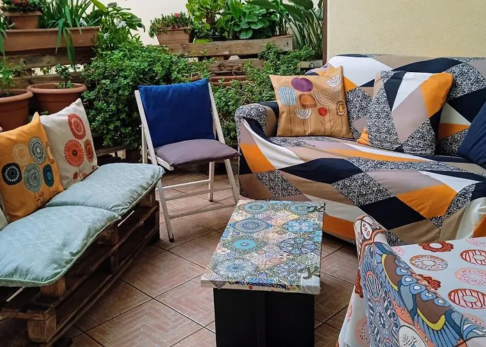 Vivere In Famiglia Konukevi